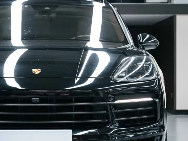 Porsche Cayenne — Фото автомобиля 5