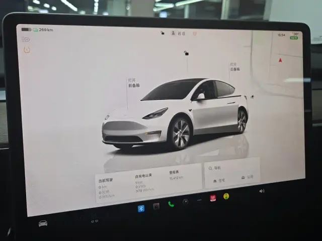 Tesla Model Y — Фото автомобиля 14