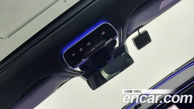 Mercedes-Benz E-Class — Фото автомобиля 17
