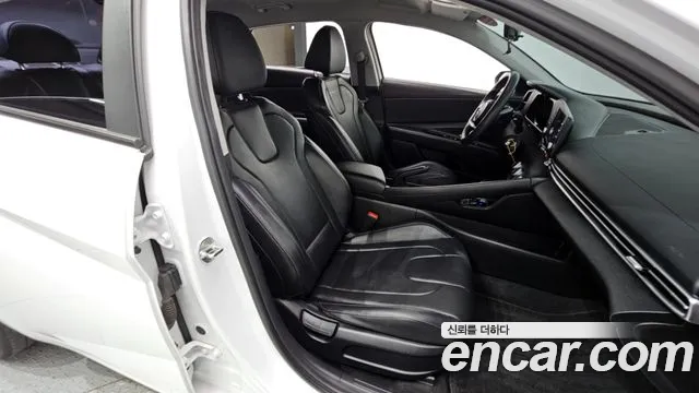 Hyundai AVANTE Avante (CN7) 1.6 LPi (Для проката) — Фото автомобиля 26