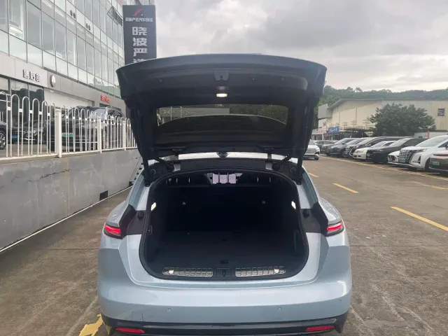 Nio ET5 Touring — Фото автомобиля 9