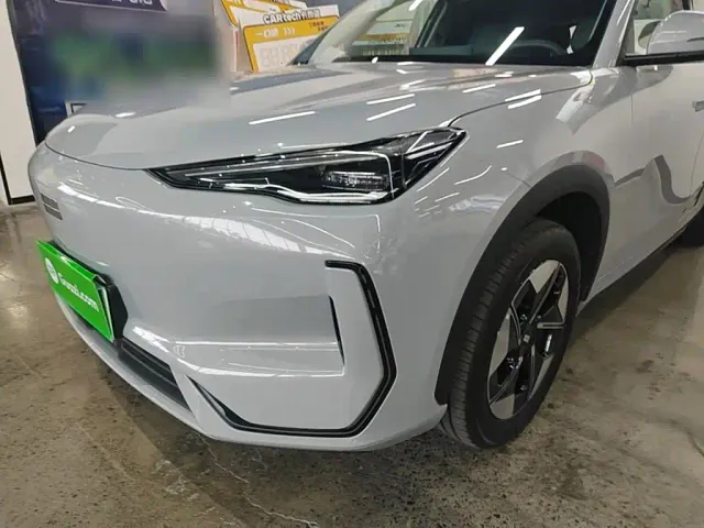 Geely Galaxy E5 — Фото автомобиля 23