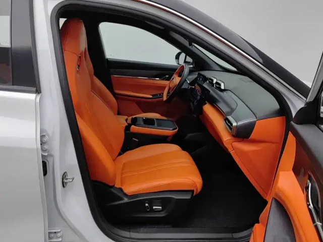 Dongfeng Fengshen L7 — Фото автомобиля 23