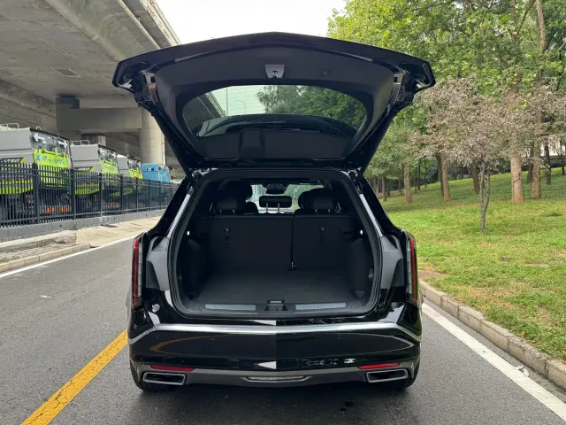 Cadillac XT5 — Фото автомобиля 8