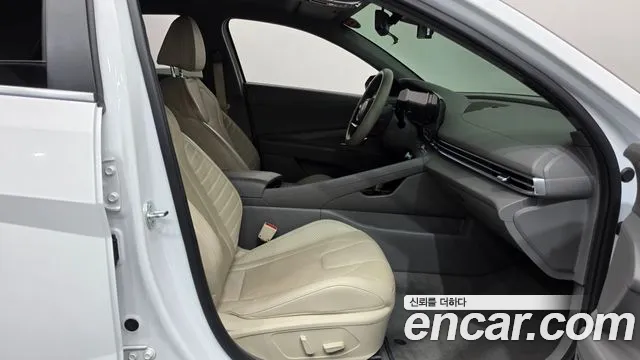 Hyundai Avante — Фото автомобиля 16