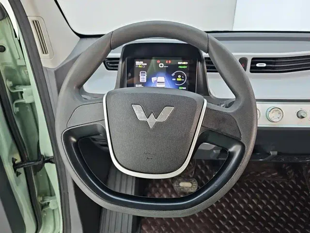 Wuling Hongguang Mini EV — Фото автомобиля 15