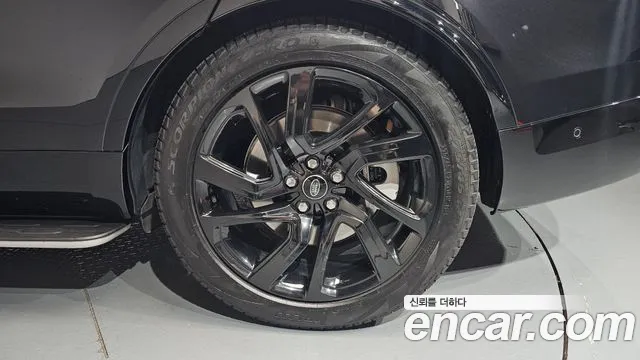 Land Rover Discovery — Фото автомобиля 17