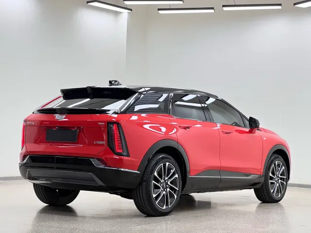 Cadillac Optiq — Фото автомобиля 7