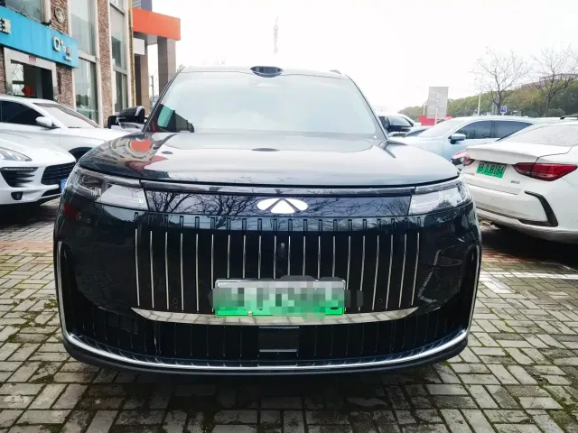 Chery Fengyun Fengyun T11 2024 Base Model — Фото автомобиля 2