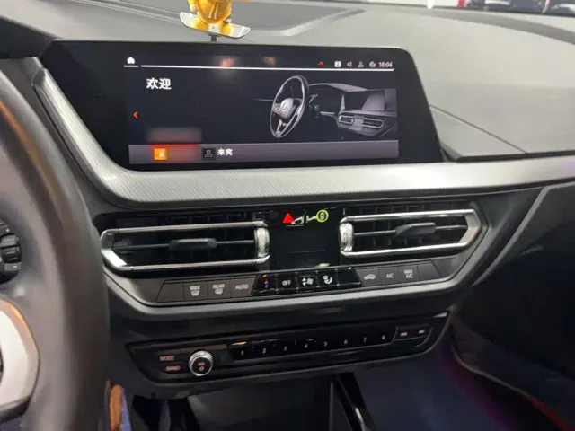 BMW 2 Series — Фото автомобиля 9