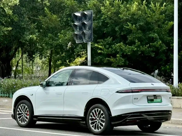 Nio EC6 — Фото автомобиля 3