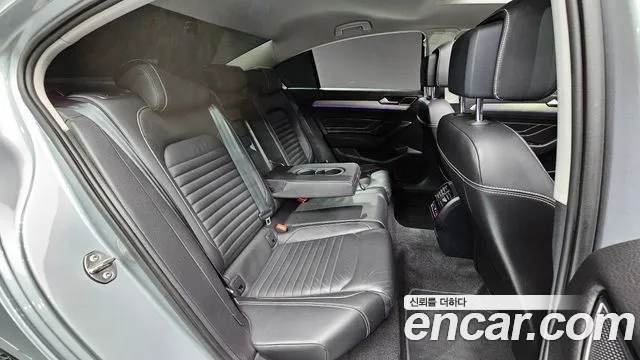 Volkswagen Passat — Фото автомобиля 19