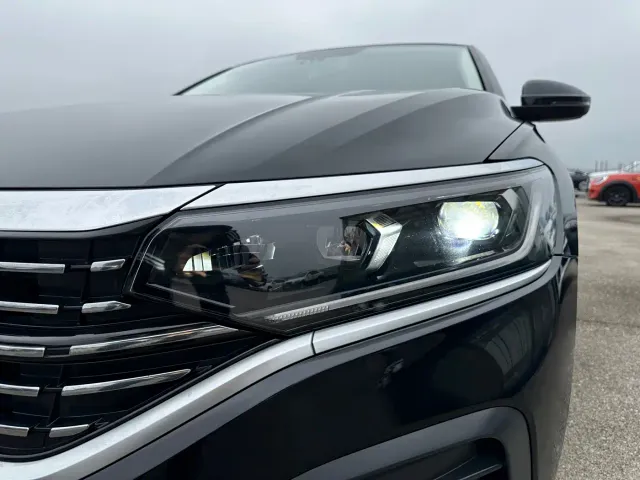 Volkswagen Passat — Фото автомобиля 8