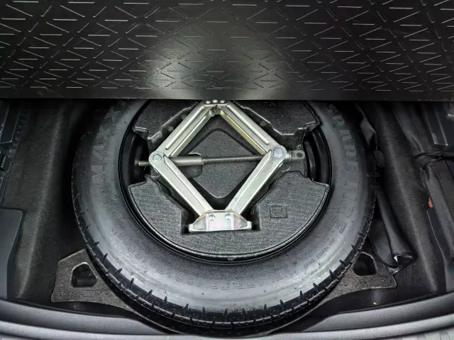 Toyota RAV4 — Фото автомобиля 18
