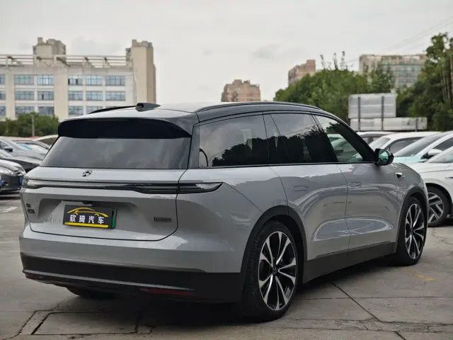 Nio ES8 — Фото автомобиля 4