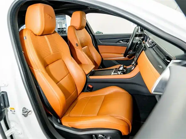 Jaguar XFL — Фото автомобиля 21