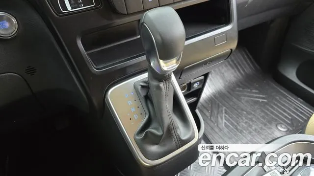 Hyundai Staria — Фото автомобиля 12