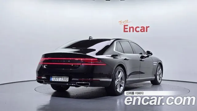 Genesis G90 Бензин 3.5 турбо AWD — Фото автомобиля 2