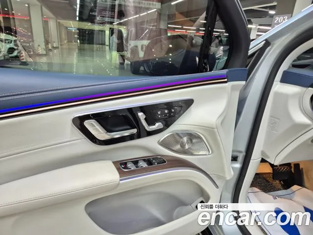 Mercedes-Benz EQS — Фото автомобиля 13