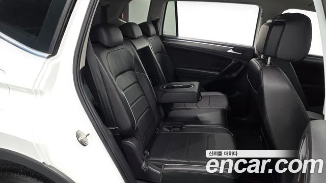 Volkswagen Tiguan — Фото автомобиля 18