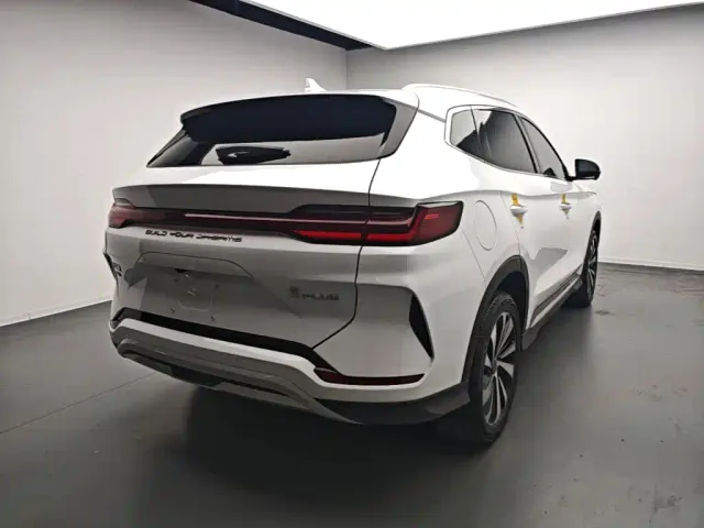 BYD Song PLUS — Фото автомобиля 6