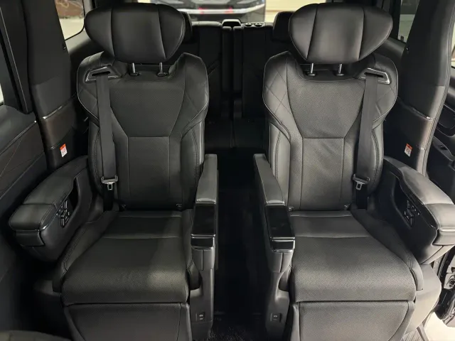 Toyota Vellfire — Фото автомобиля 8