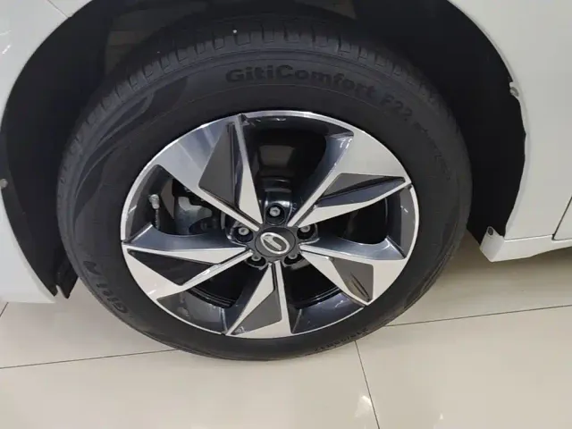 GAC Trumpchi M6 — Фото автомобиля 22