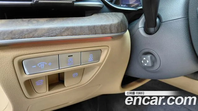 Genesis G80 Бензин 2.5 турбо AWD — Фото автомобиля 25