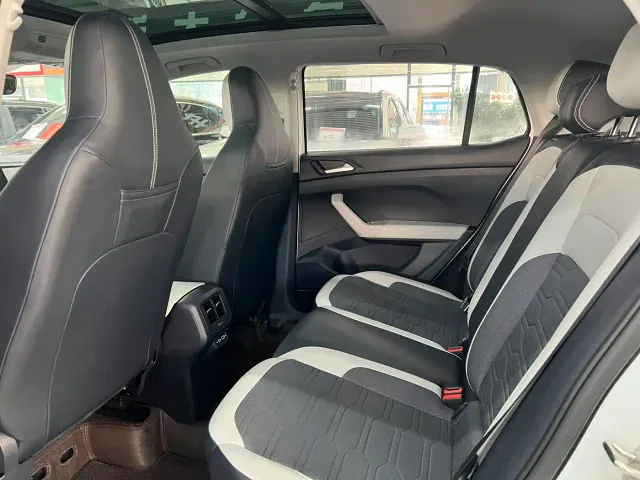 Volkswagen Tharu — Фото автомобиля 6