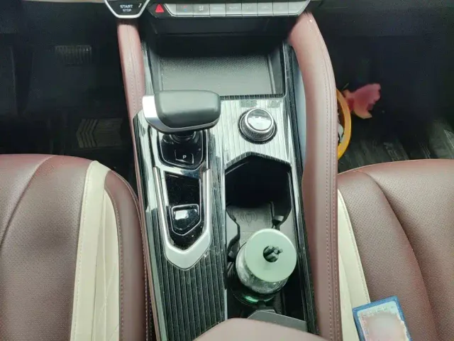 Geely Xingyue L — Фото автомобиля 6