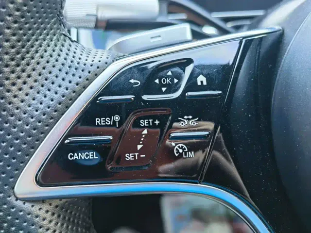 Mercedes-Benz S-Class — Фото автомобиля 30