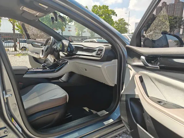 BYD Qin PLUS — Фото автомобиля 8