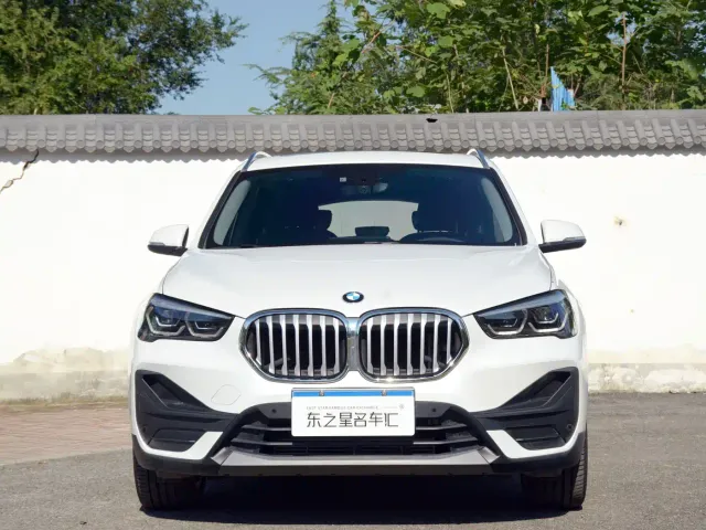 BMW X1 — Фото автомобиля 2
