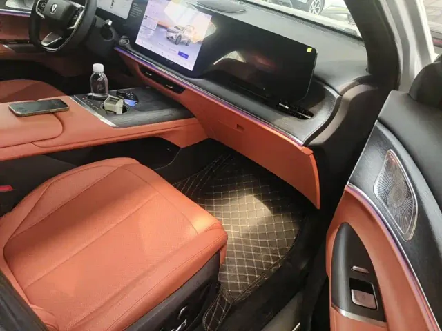 Changan CS75 Plus — Фото автомобиля 12