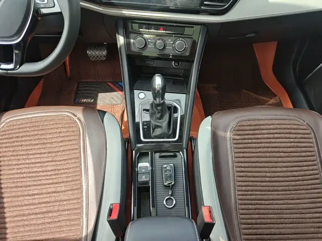 Jetta VS7 — Фото автомобиля 13