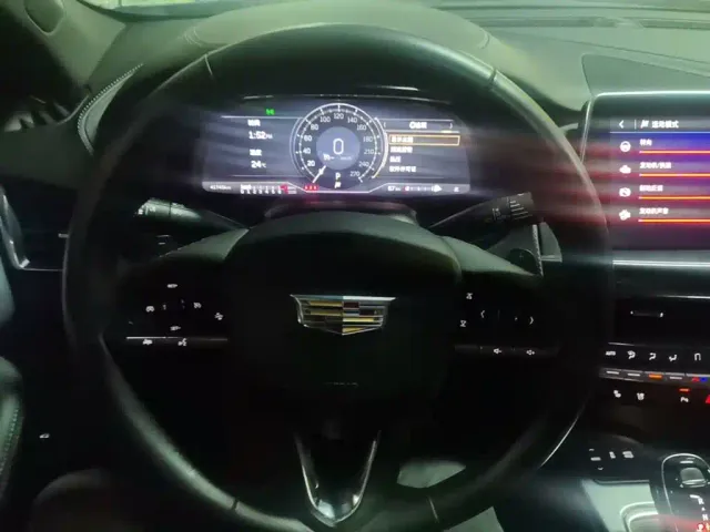 Cadillac CT5 — Фото автомобиля 10
