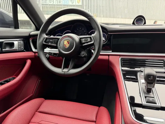 Porsche Panamera — Фото автомобиля 9