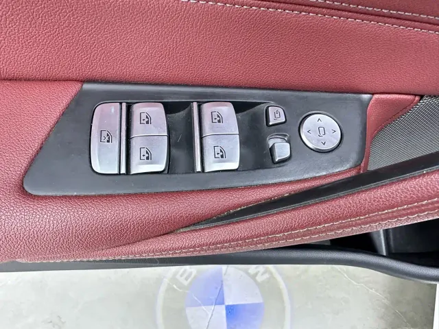 BMW 5 Series — Фото автомобиля 21
