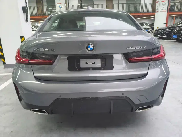 BMW 3 Series — Фото автомобиля 8