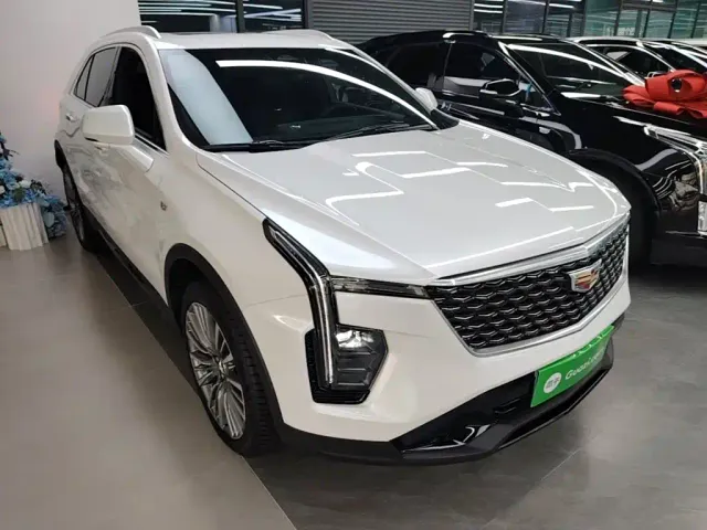 Cadillac XT4 — Фото автомобиля 3
