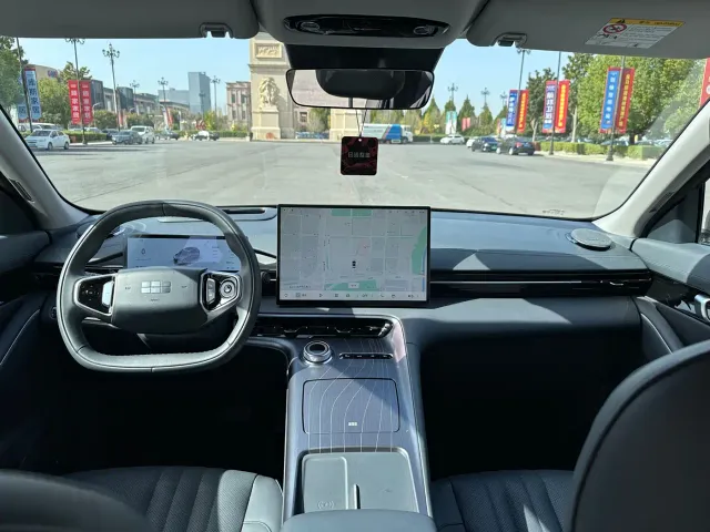 Geely Galaxy E5 — Фото автомобиля 15