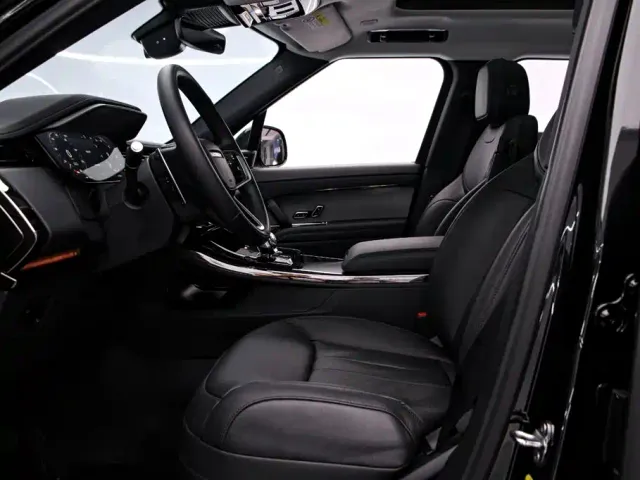 Land Rover Range Rover Sport — Фото автомобиля 13