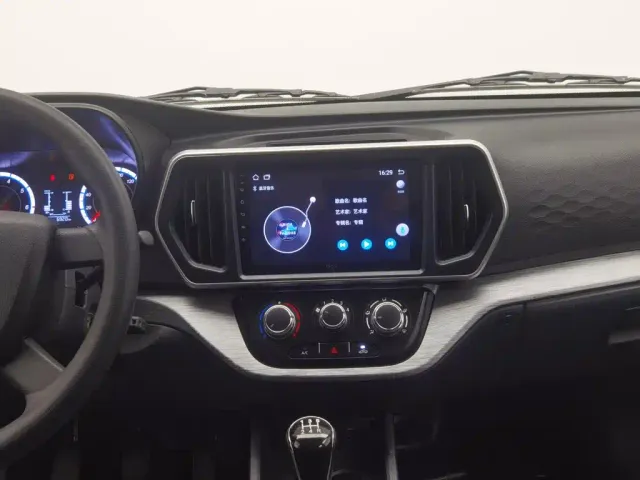 Changan Ruixing M60 — Фото автомобиля 12