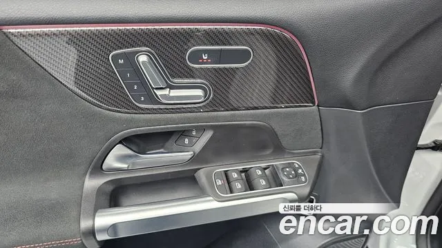 Mercedes-Benz GLB-Class — Фото автомобиля 28