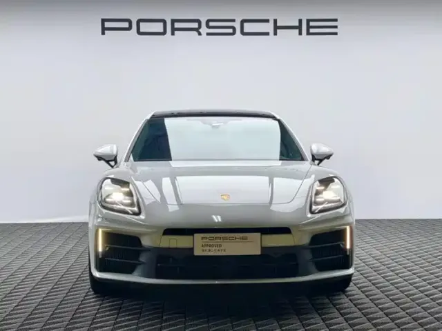 Porsche Panamera — Фото автомобиля 2