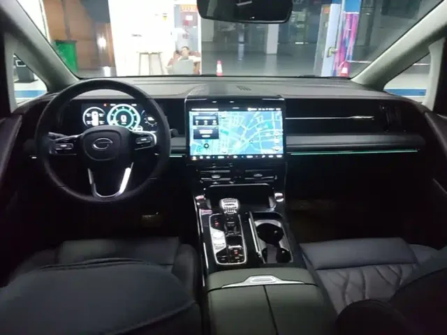 GAC Trumpchi M8 — Фото автомобиля 9