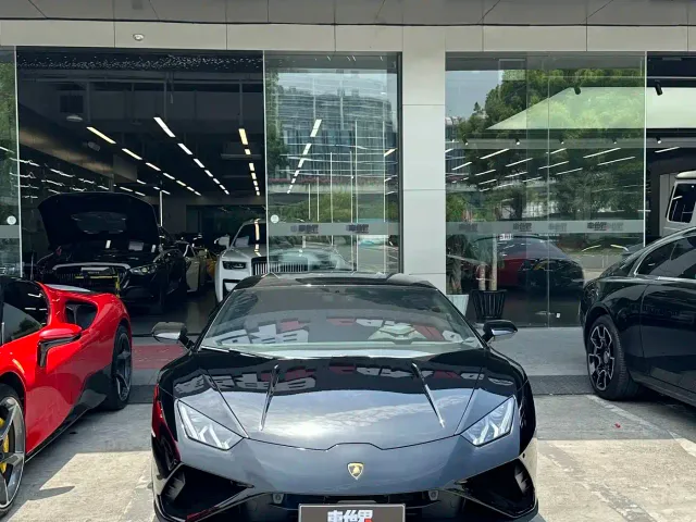 Lamborghini Huracan — Фото автомобиля 3