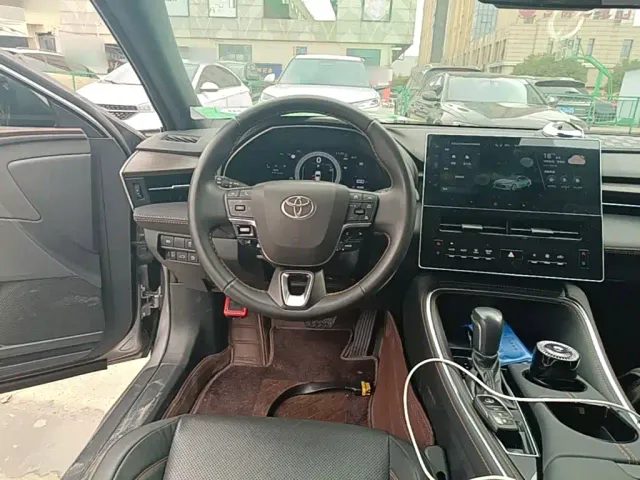Toyota Avalon — Фото автомобиля 10