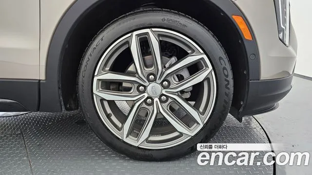 Cadillac XT4 2.0 Sport AWD — Фото автомобиля 20