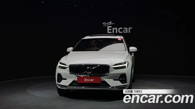 Вольво XC60 — Фото автомобиля 3
